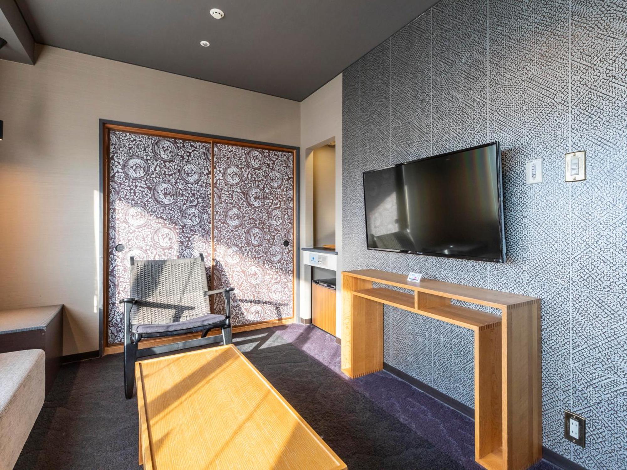 Century Plaza Hotel Tokushima Rom bilde